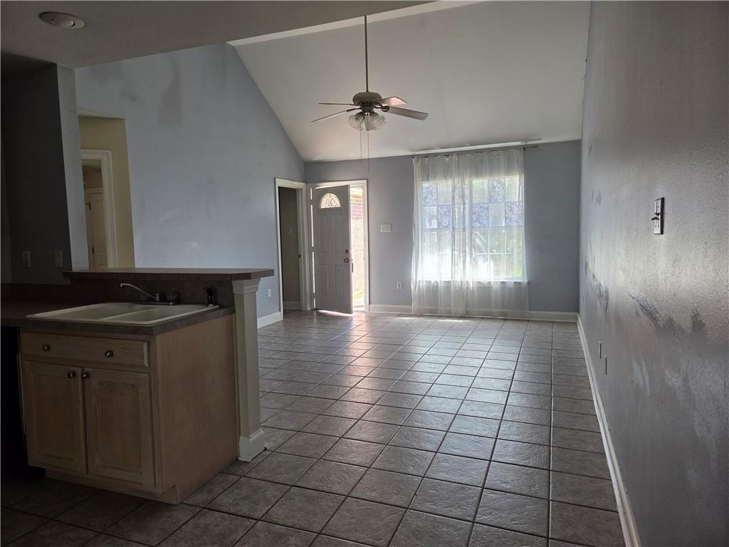 149 Remmy Ct - Photo 5 of 10