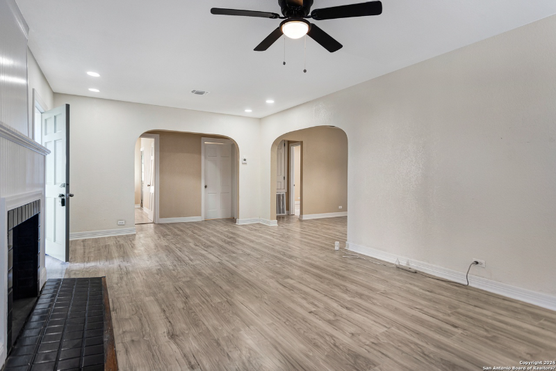 2228 W Huisache Ave - Photo 3 of 16