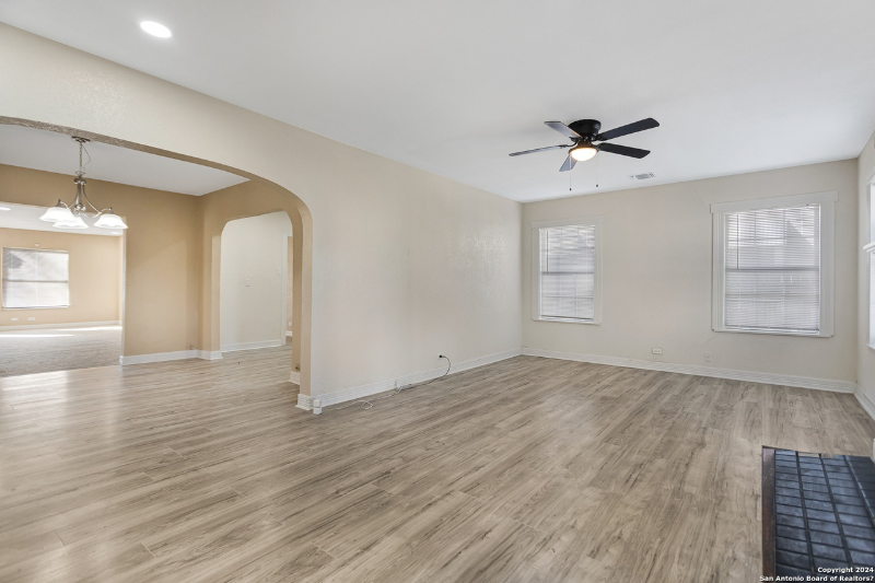 2228 W Huisache Ave - Photo 4 of 16