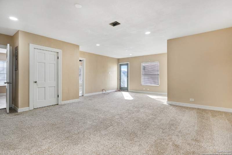 2228 W Huisache Ave - Photo 6 of 16