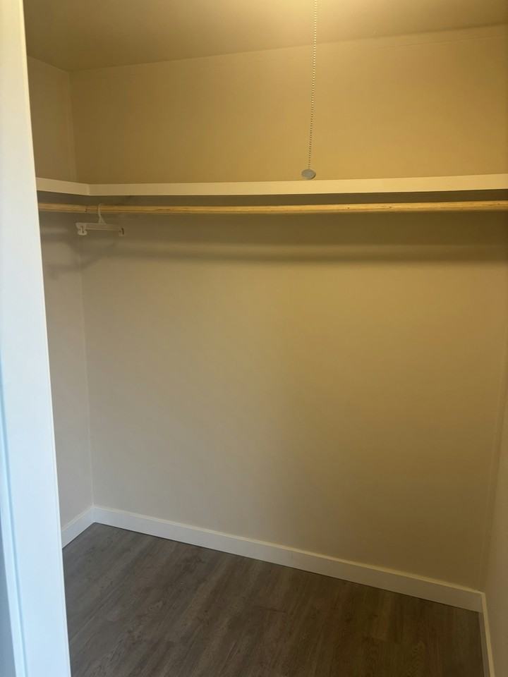 750 Montague Avenue , Unit 7 - Photo 3 of 9