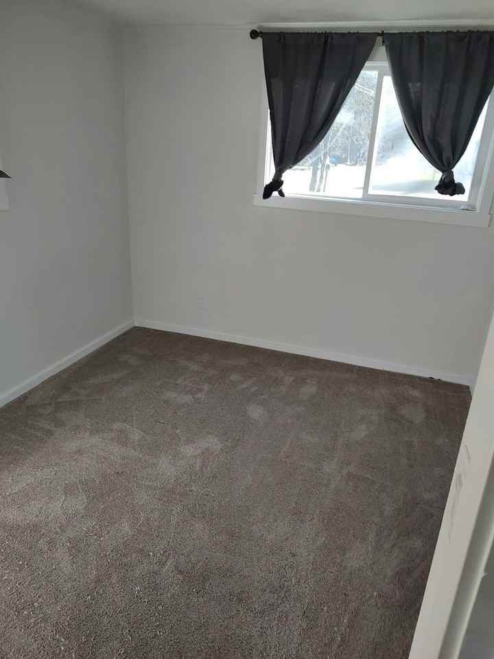 45829 Squire Creek Rd - Photo 3 of 7