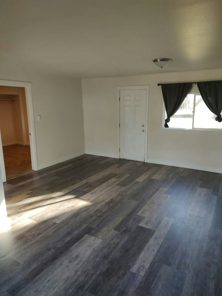 45829 Squire Creek Rd - Photo 4 of 7