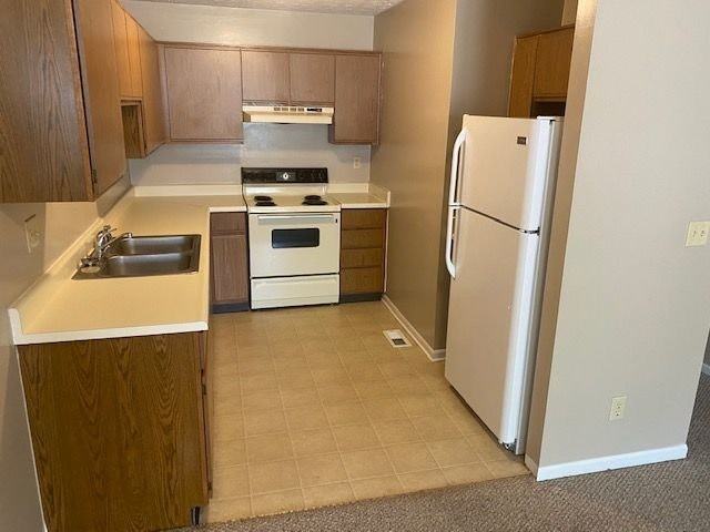 5B Stevens Drive, Unit 5A - Photo 2 of 17