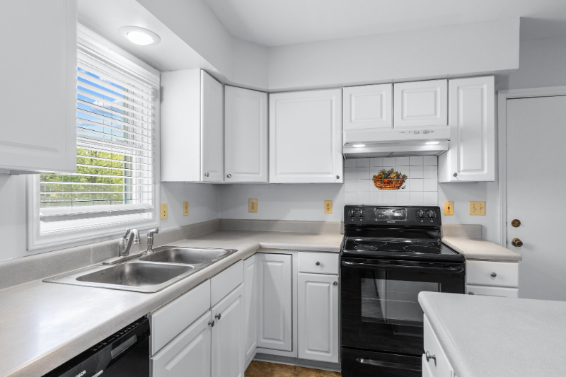 736 Comet Dr - Photo 7 of 44