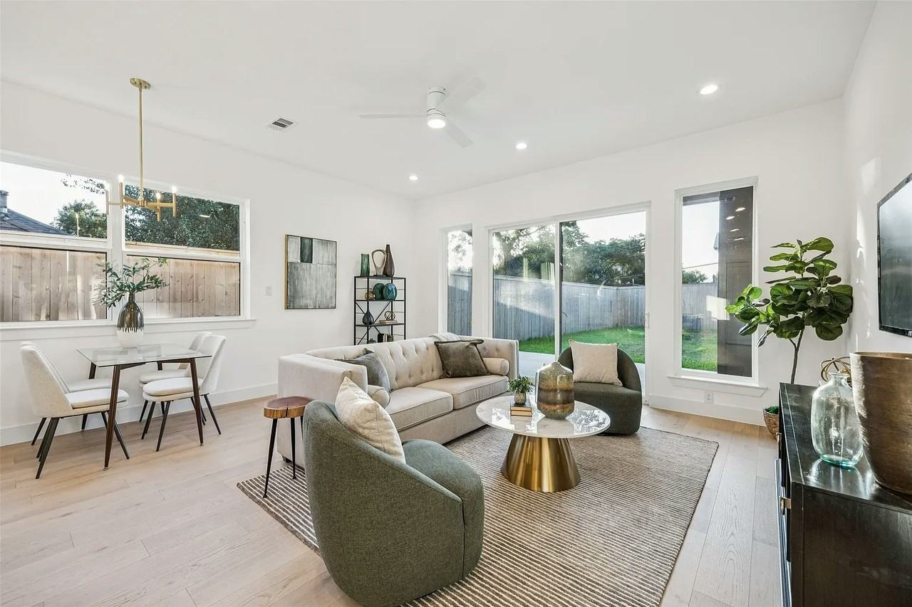 5631 Eastside Avenue - Photo 3 of 16