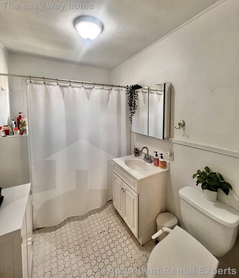 282 Lowell St - Photo 6 of 11