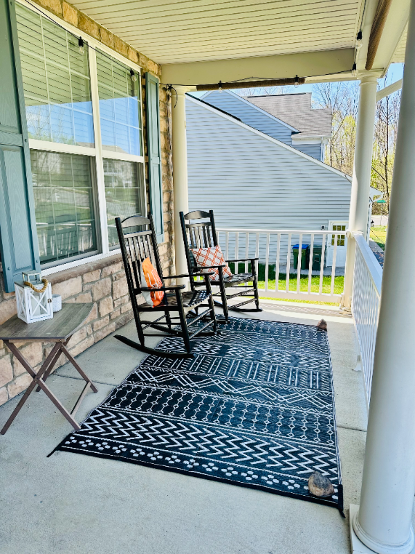 4 Canberra Ct - Photo 2 of 18