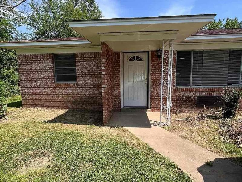 903 Ande. 7Th St. #903 - Photo 2 of 3