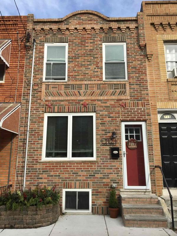 717 Sigel St - Photo 2 of 13