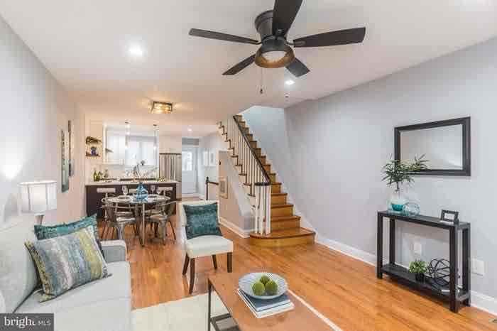 717 Sigel St - Photo 3 of 13