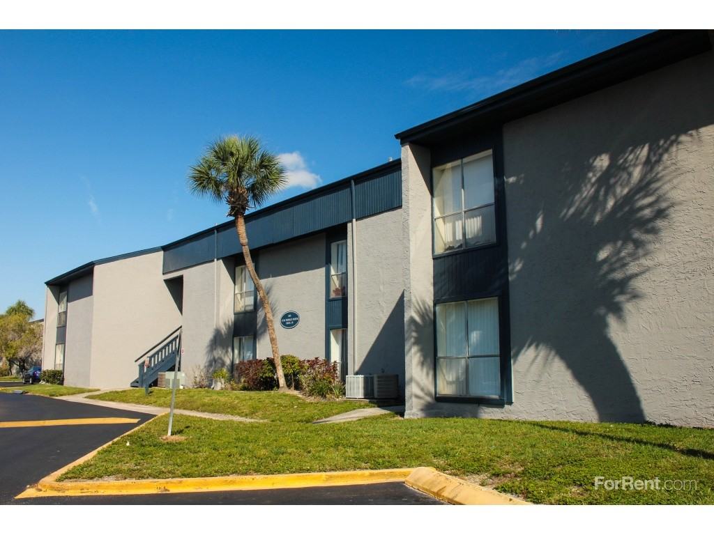 The Meadows Apartments - Photo 3 of 19