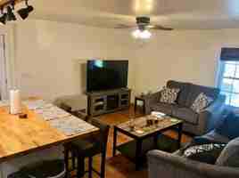 featured image of 657 Maine Ave #1