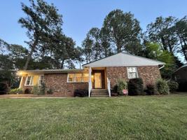 featured image of 825 N Page St