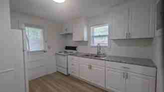 9313 E 18th St S - Photo 1 of 1