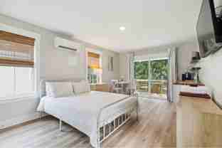 5069 Peachtree Ave #A - Photo 1 of 1