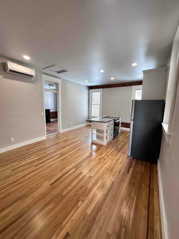 1234 S 1st St #4 - Photo 2 of 30