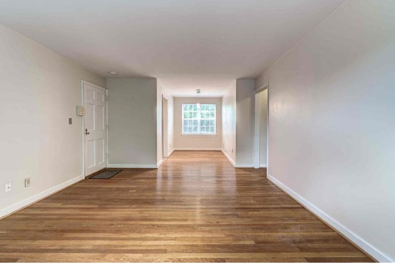 109 E Glebe Rd #C - Photo 4 of 20