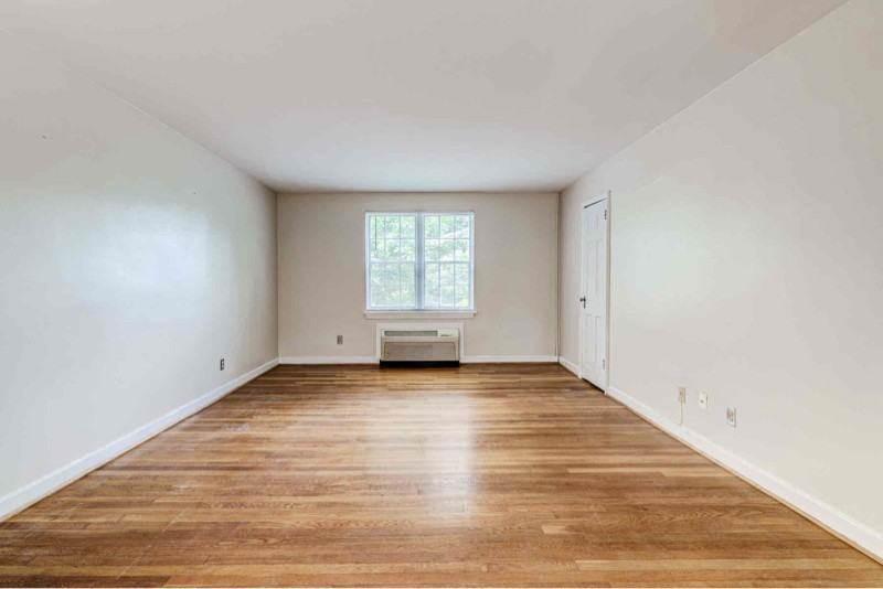 109 E Glebe Rd #C - Photo 5 of 20