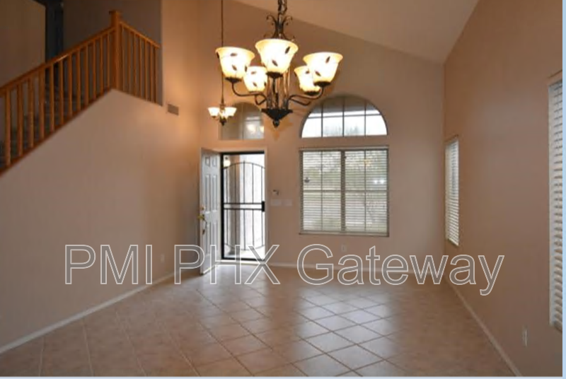 7141 W Potter Dr - Photo 3 of 13