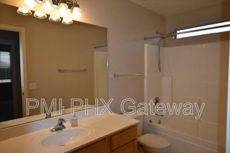 7141 W Potter Dr - Photo 7 of 13