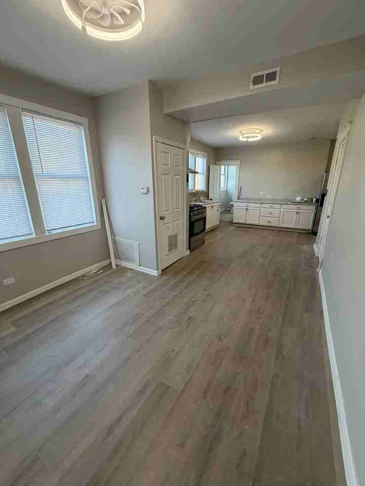 4500 S Wood St #2M - Photo 2 of 8