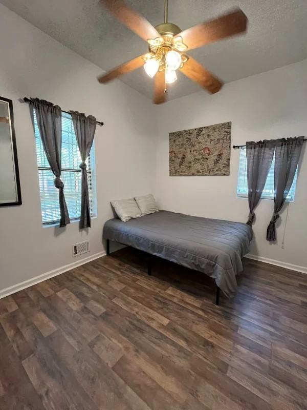 810 Parsons St Sw - Photo 4 of 10