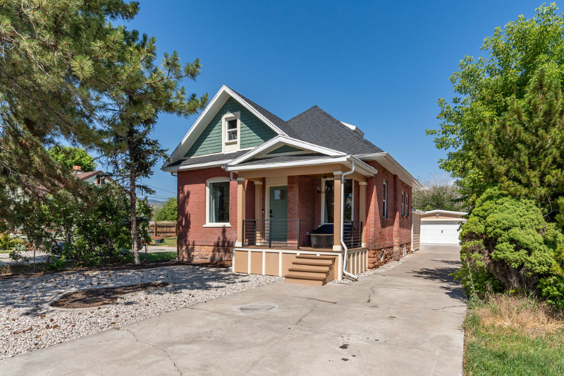 2129 S St - Photo 3 of 50