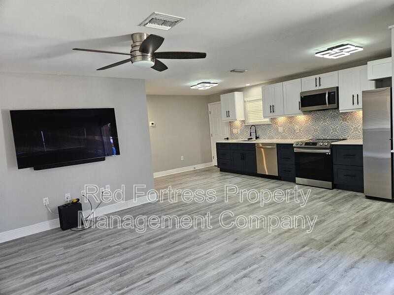 4855 West Dr - Photo 3 of 10
