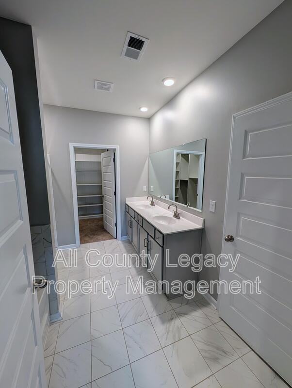 602 Silvermoon Dr - Photo 7 of 11