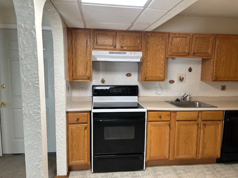 15 Shadowbrook Ln #15 - Photo 7 of 16