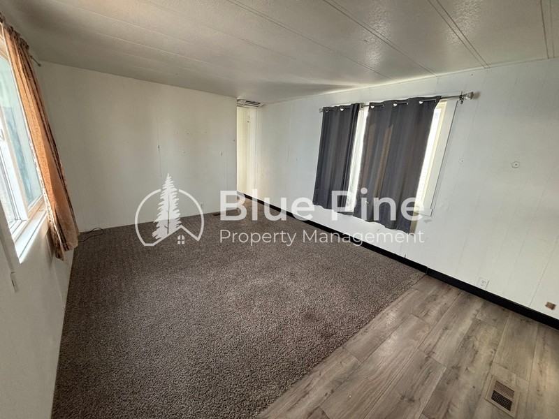 540 U.S. #A10 - Photo 4 of 10