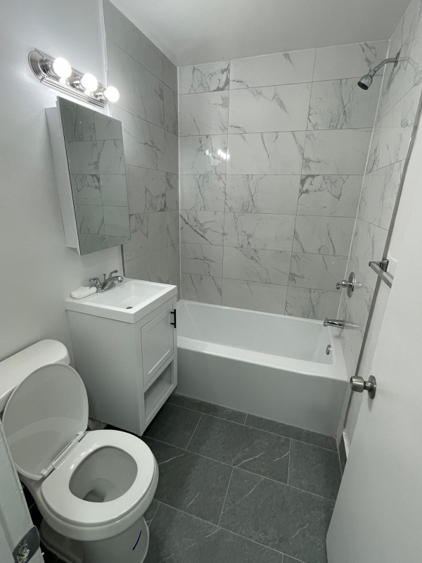 1935 Columbia Ave #1A - Photo 6 of 10