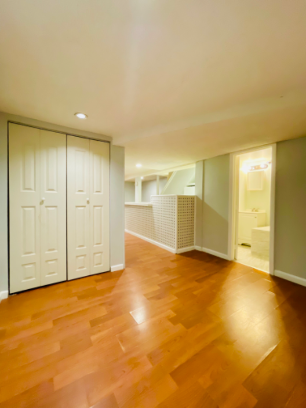 341 Bryant St Ne - Photo 6 of 20