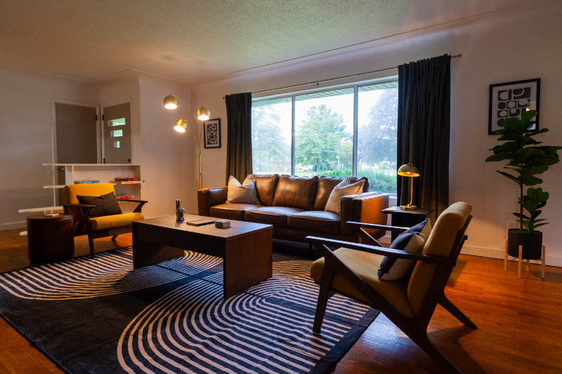 5205 Faircrest Ln - Photo 3 of 17