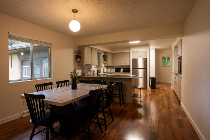 5205 Faircrest Ln - Photo 5 of 17