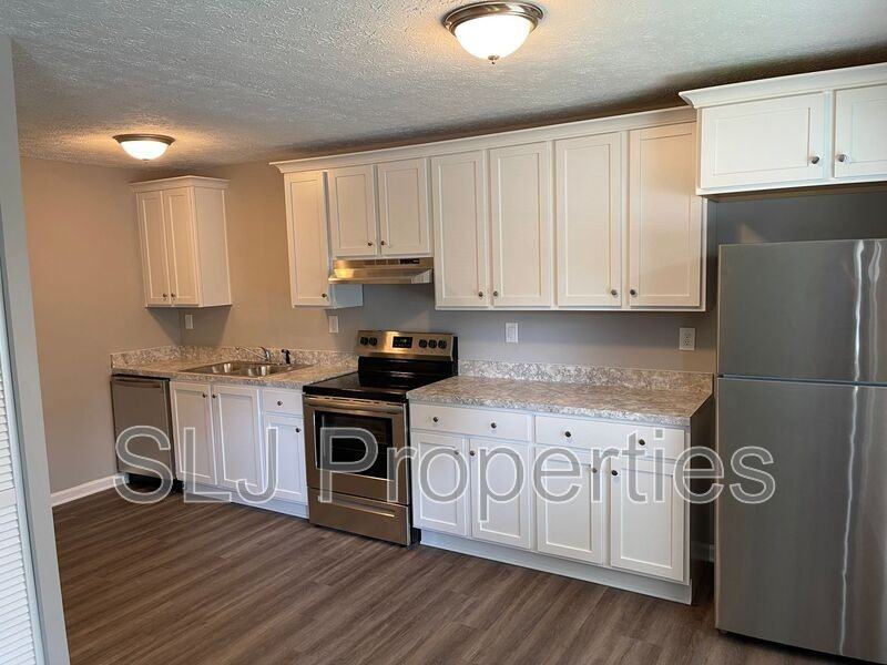 614 E Chestnut St #4 - Photo 2 of 5