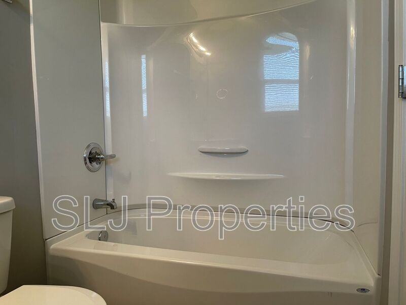 614 E Chestnut St #4 - Photo 5 of 5