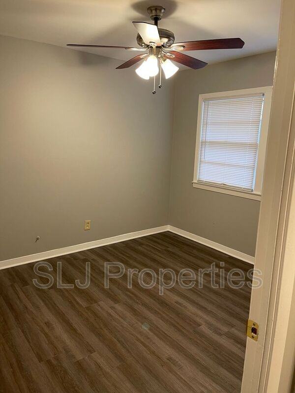 10818 Grafton Hall Rd - Photo 6 of 11