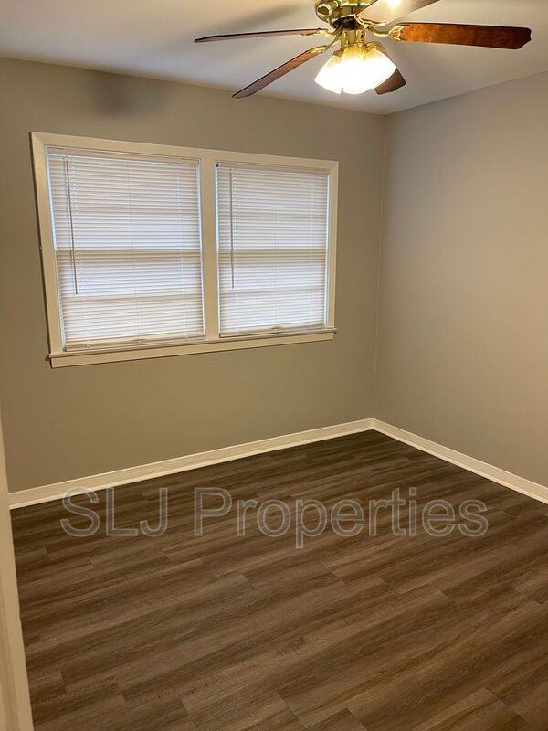 10818 Grafton Hall Rd - Photo 7 of 11