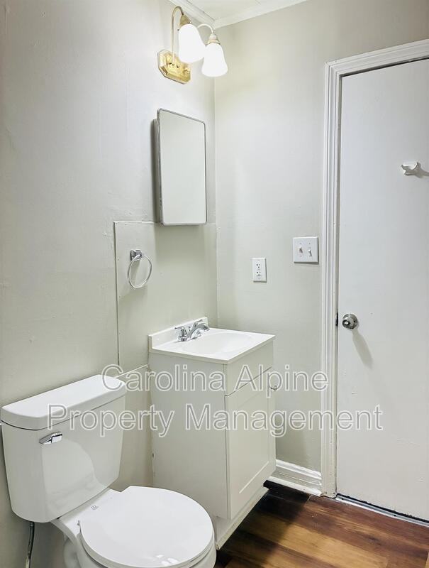 309 E Gibbs St - Photo 3 of 14