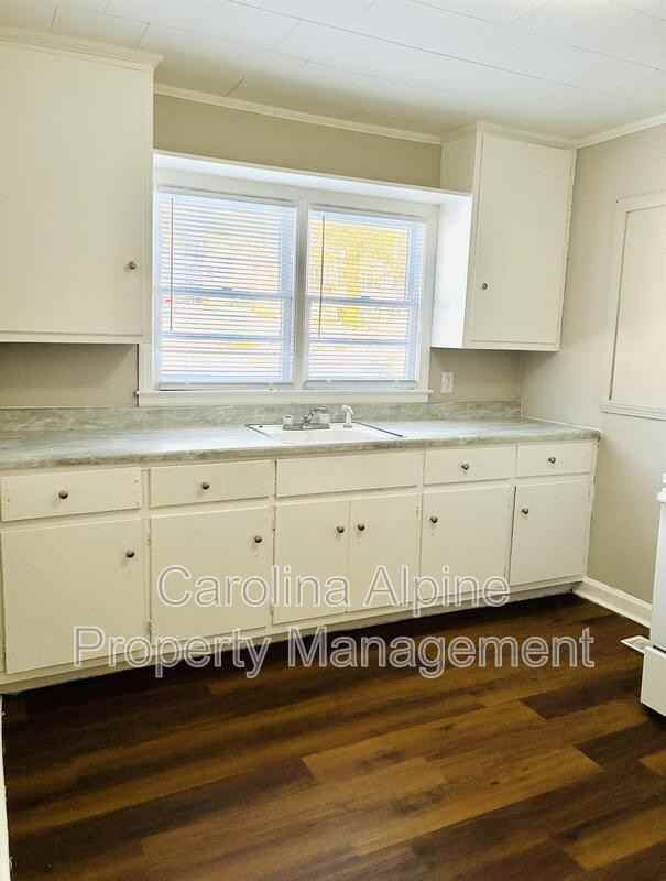 309 E Gibbs St - Photo 5 of 14