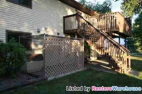 664 Schilling Cir NW - Photo 2 of 13