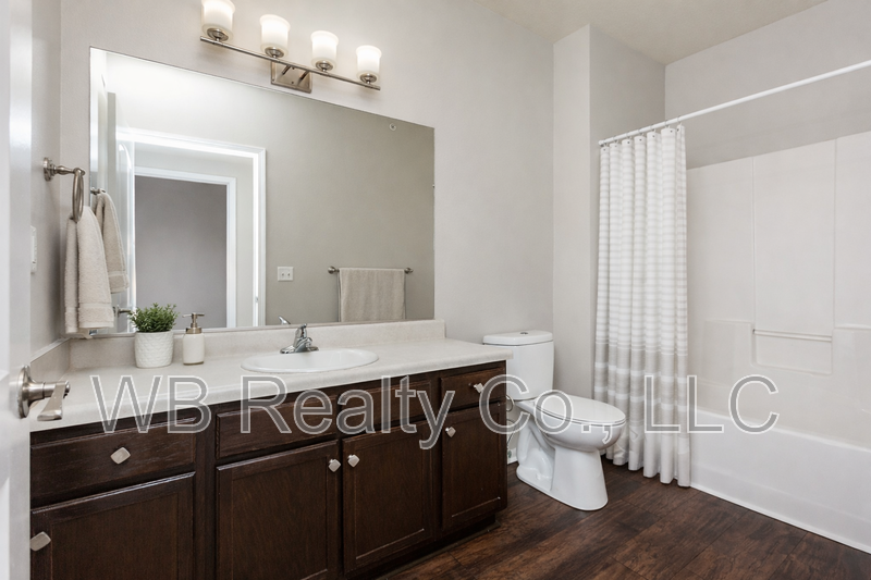 1951 N James St #107 - Photo 3 of 50