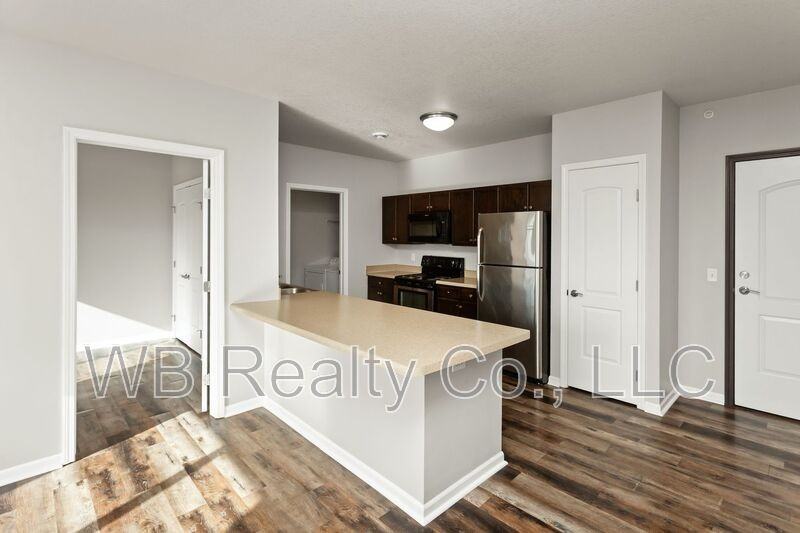 1951 N James St #107 - Photo 4 of 50