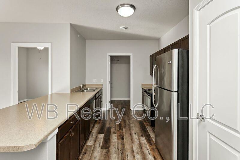 1951 N James St #107 - Photo 7 of 50