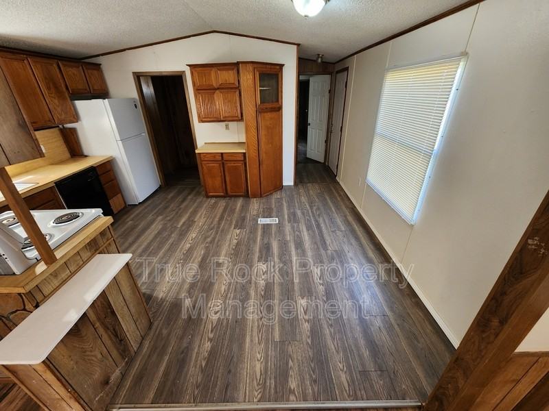 10916 County Road 1500 - Photo 5 of 15