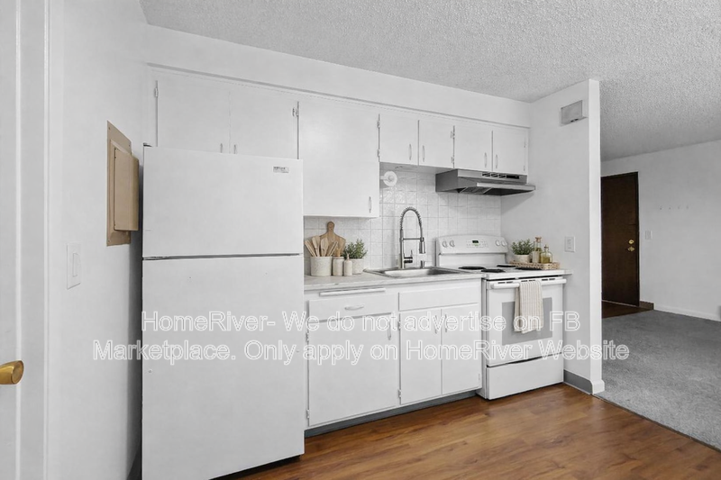 1414 N Addison St #203 - Photo 4 of 24