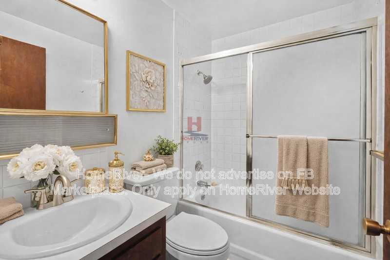 1414 N Addison St #203 - Photo 6 of 24