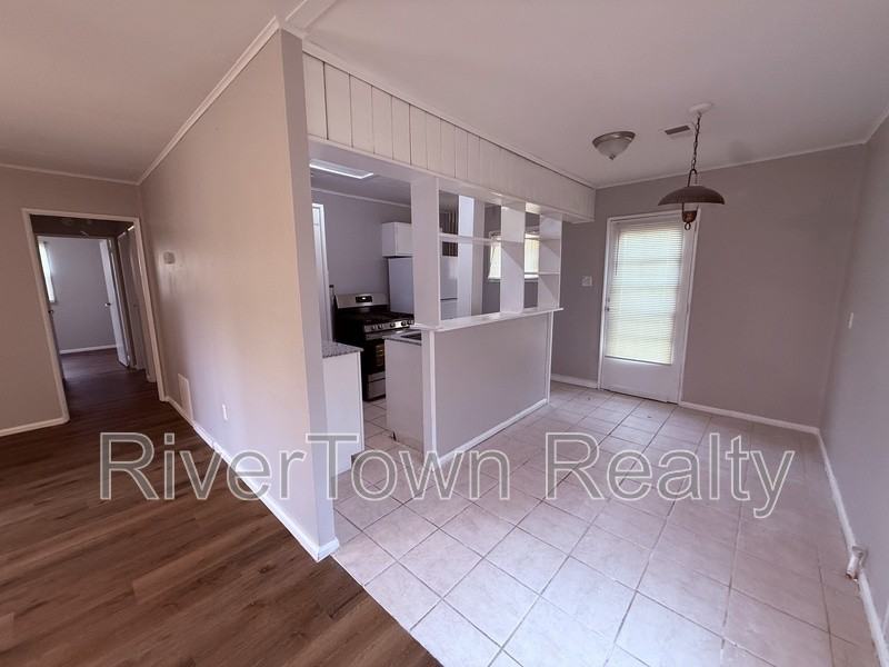 3300 Baskin St - Photo 3 of 8